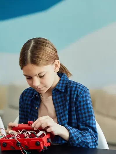 Creator – primaria – Robótica bilingüe para niños en Utrera Creator – primaria - Robótica bilingüe para niños en Utrera